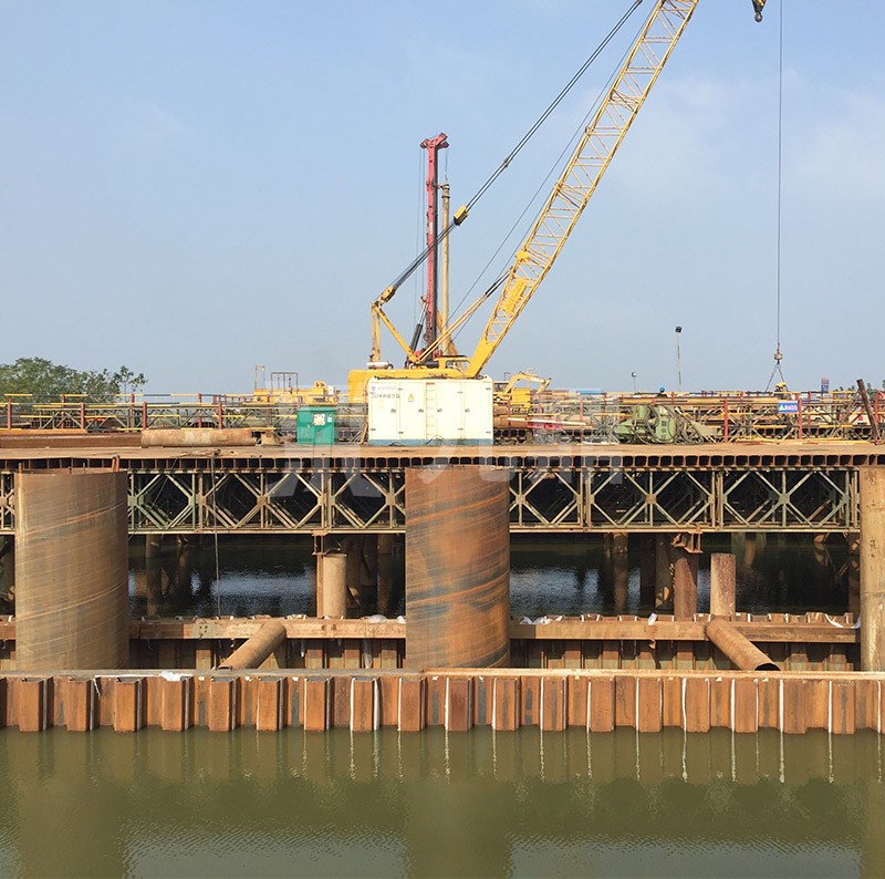 武(wu)漢市政路橋(qiao)-天(tian)河機(ji)場(chang)S9標段3鋼(gang)平檯(tai)